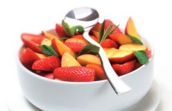 Nectarine & berry salad