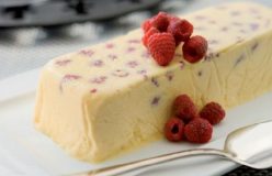 frozen raspberry and white chocolate cream cake